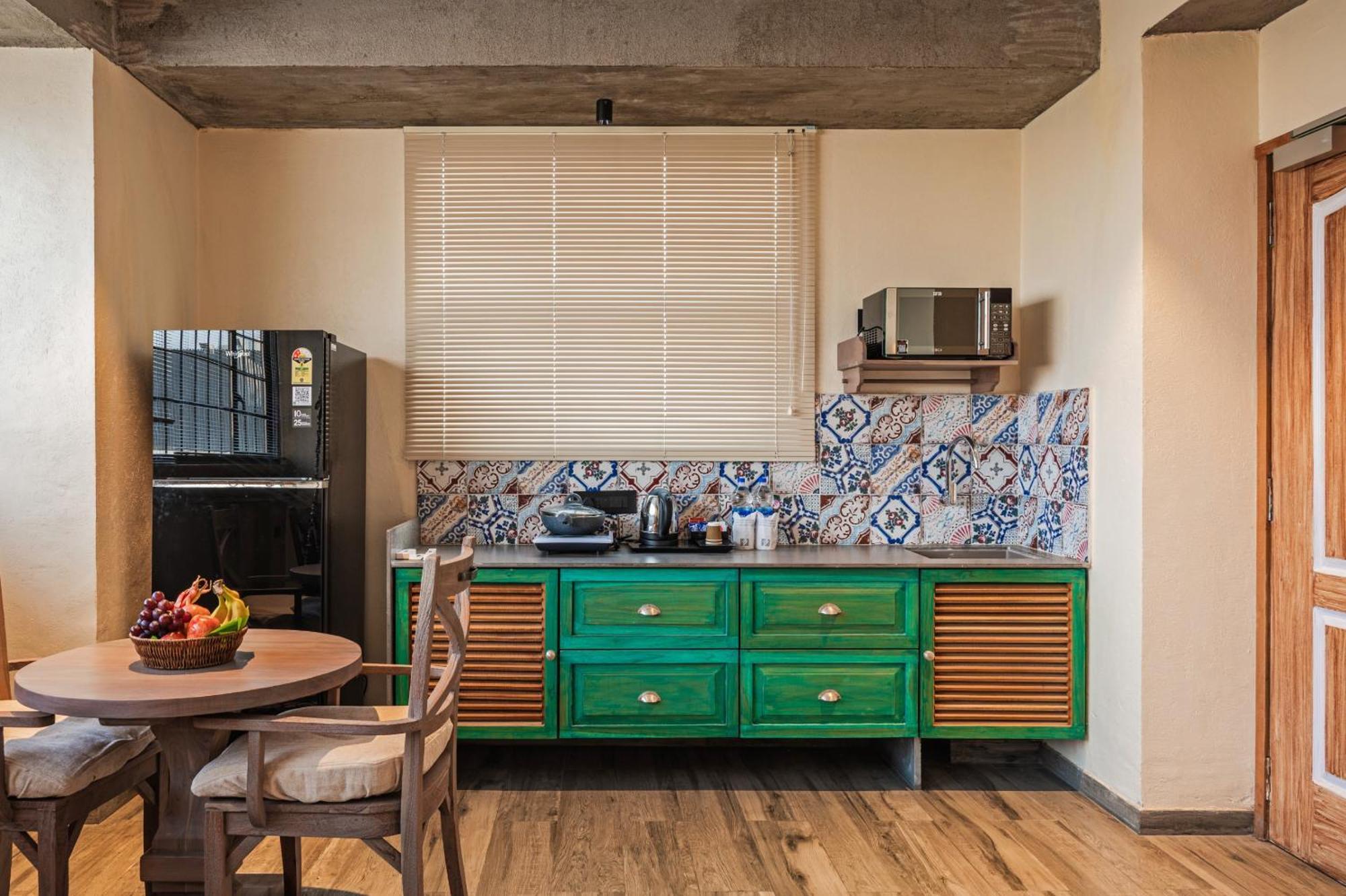 Bougainvilla Apartment Surat Zewnętrze zdjęcie
